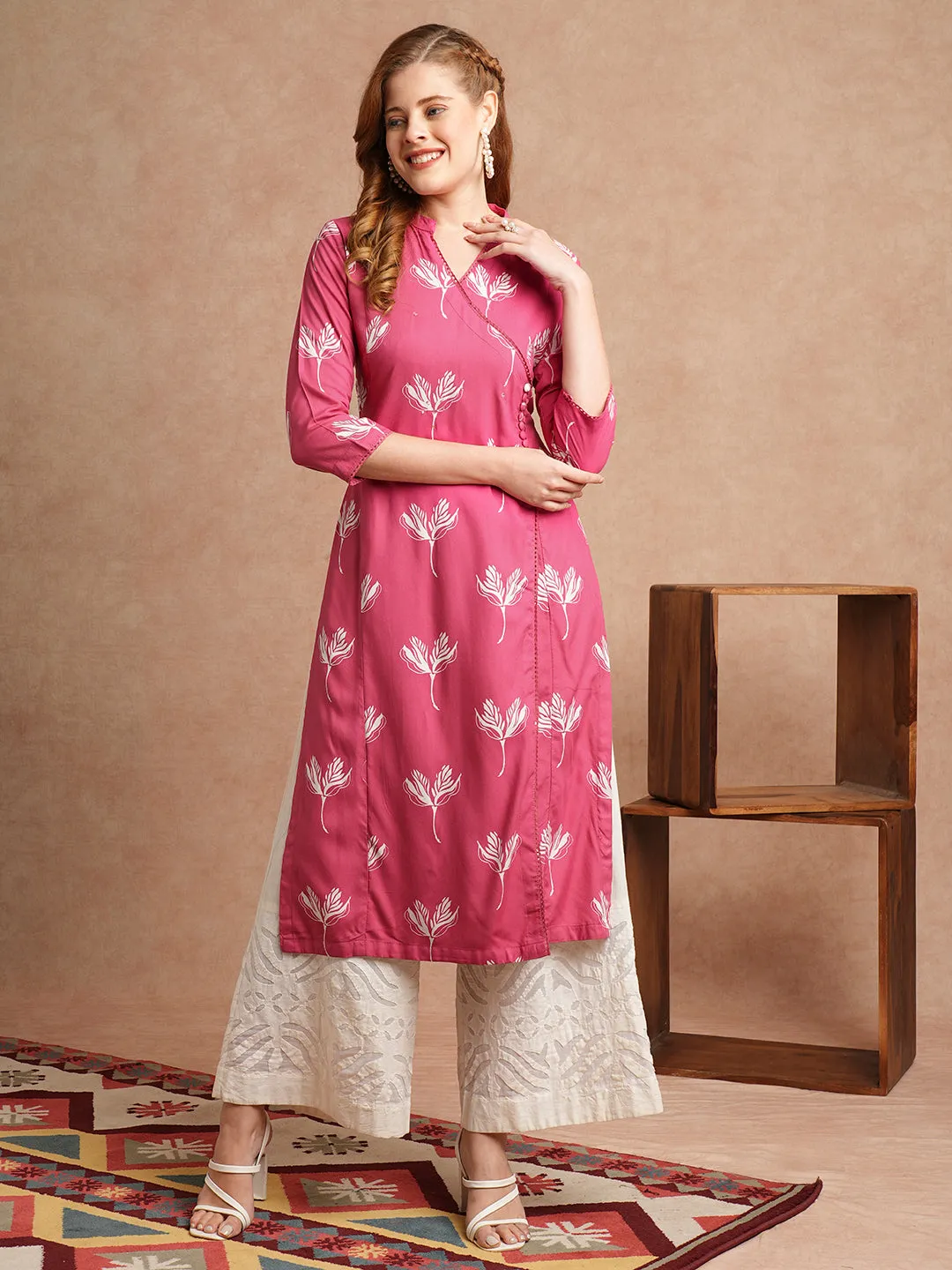 Abstract Floral Printed Straight Fit Kurta - Pink