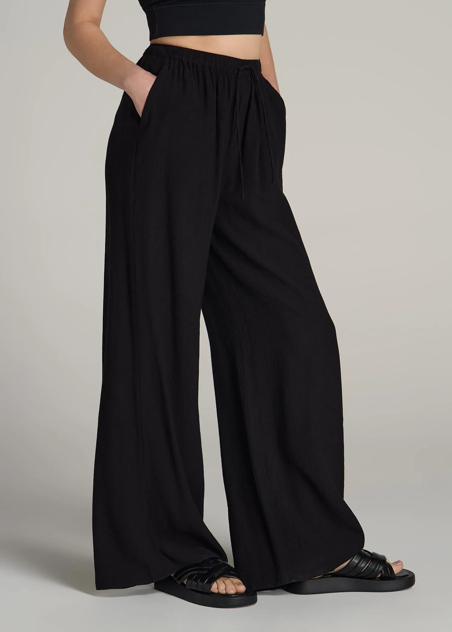 Crinkle Pull-on Wide-leg Pants for Tall Women in Black