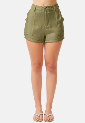 Shorts In Contrast Seam